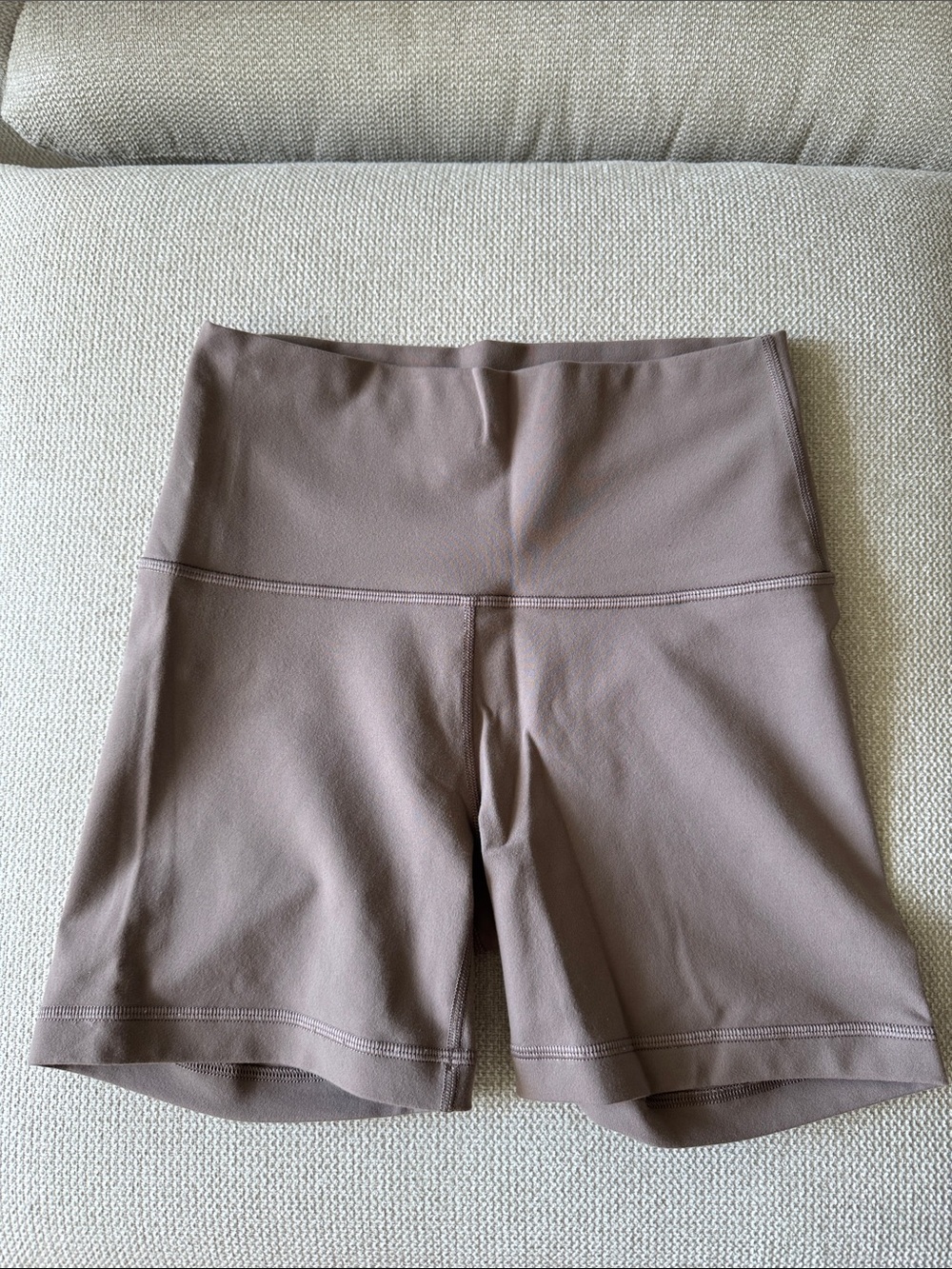 Aritzia TNA Action High-Waist Taupe Women’s Shorts